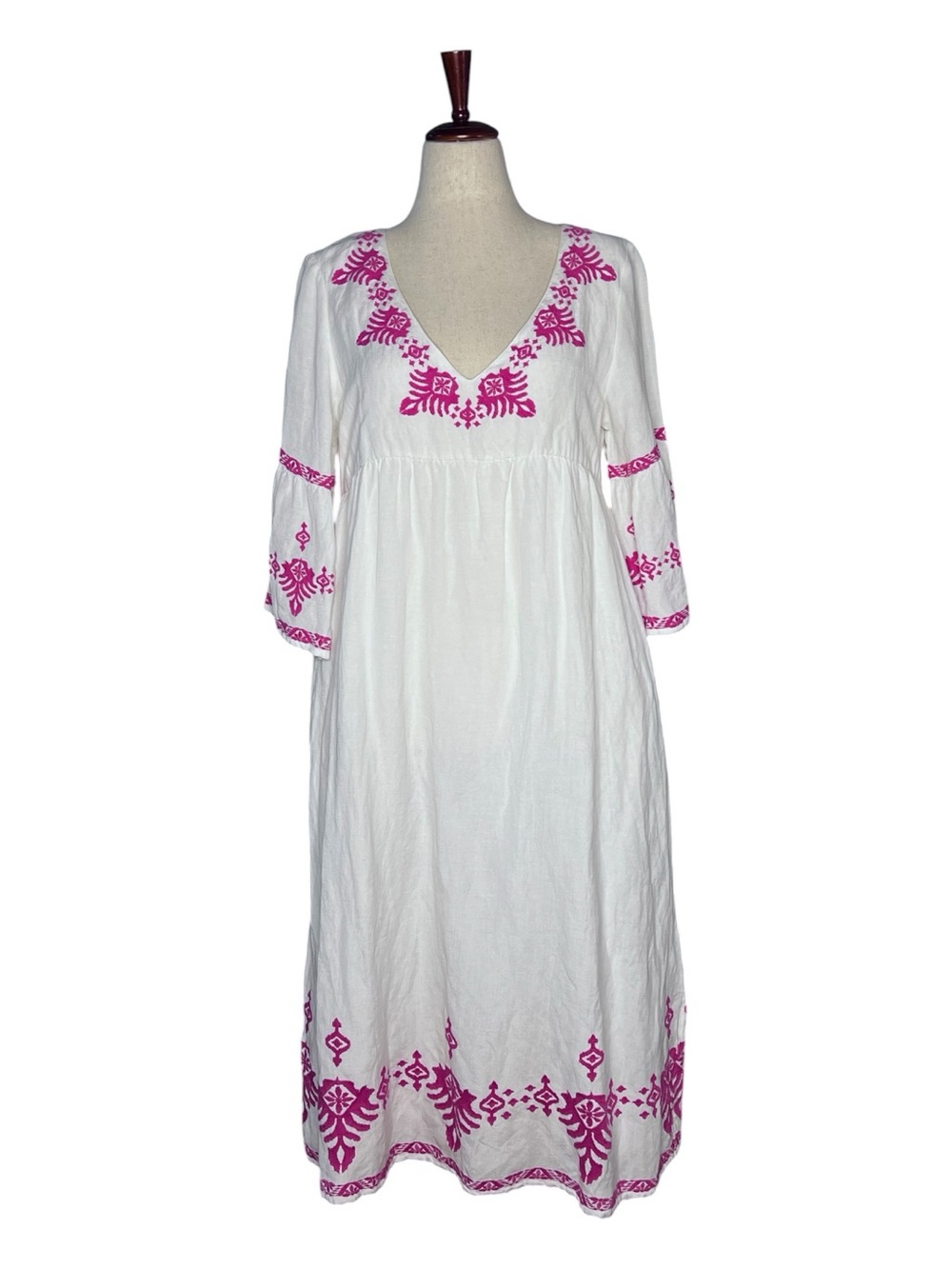 TOMMY BAHAMA St. Lucia Embroidered Linen Boho White Pink VNeck Dress S